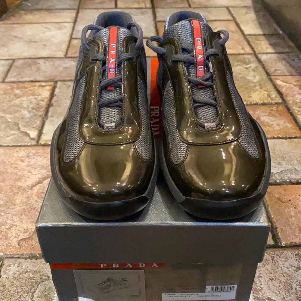 Prada America’s cup sz Uk 8 ! AUTHENTIC !!! Like New !